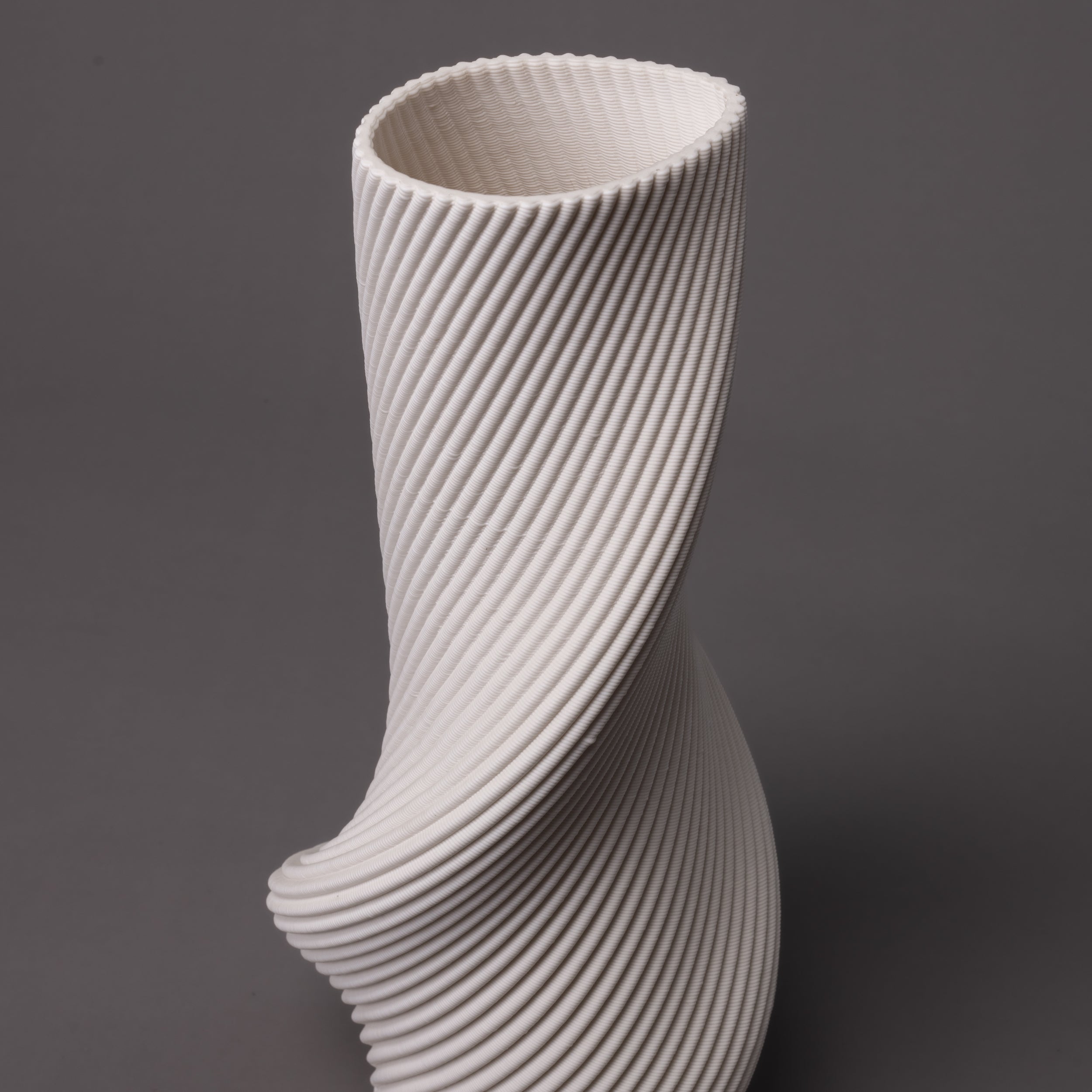 Tornado ceramic art – white porcelain – BinaryCeramics Greece