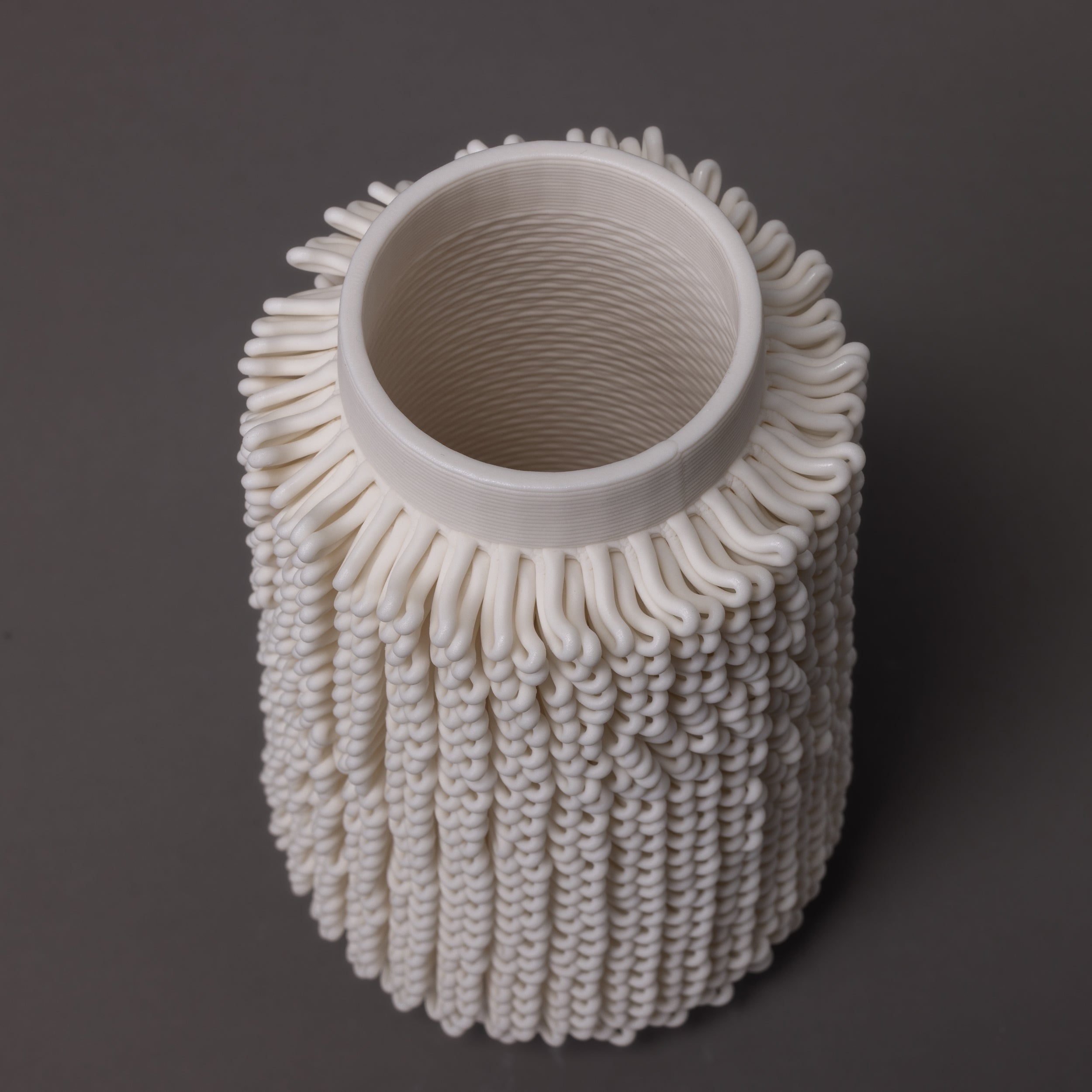 Dash ceramic art – white porcelain – BinaryCeramics Greece