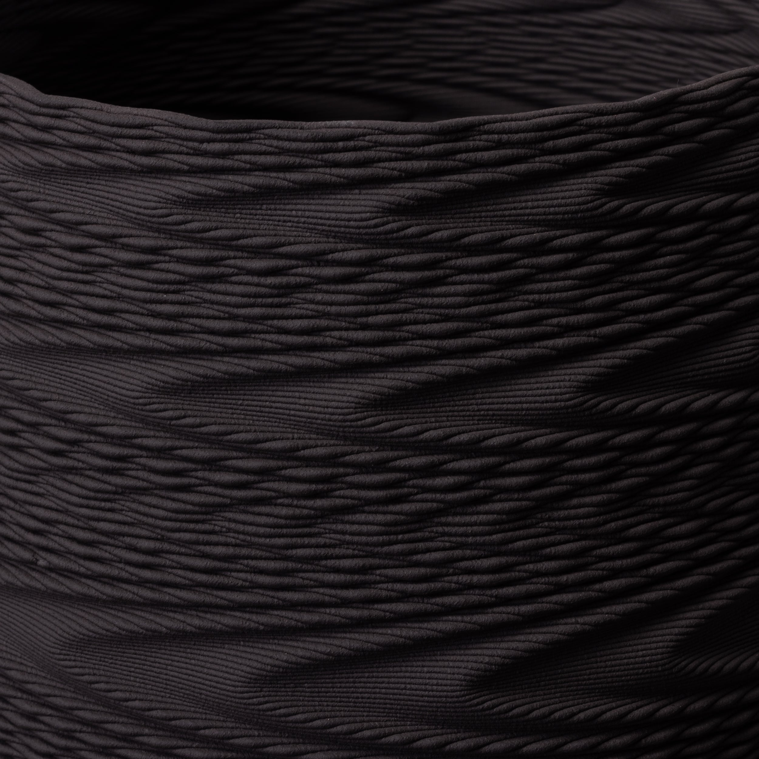 Wave sculpture – black clay – BinaryCeramics, Athens