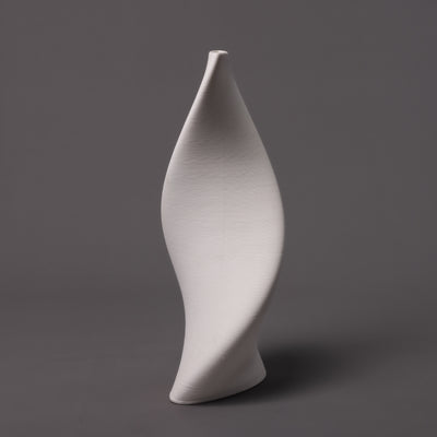 Tornado sculpture – white porcelain – BinaryCeramics, Athens