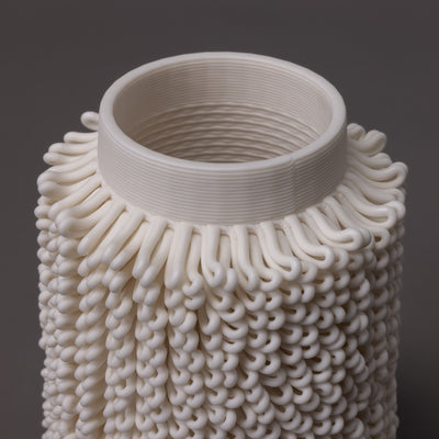 3D-printed dash sculpture in white porcelain – BinaryCeramics