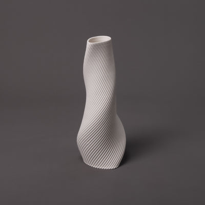 3D-printed tornado sculpture in white porcelain – BinaryCeramics