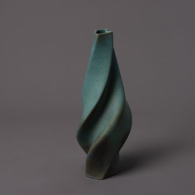 Tornado sculpture – black clay, green glaze – BinaryCeramics, Athens