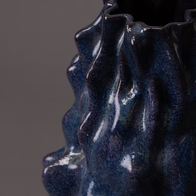 black clay, blue glaze alien sculpture – algorithmic ceramic design