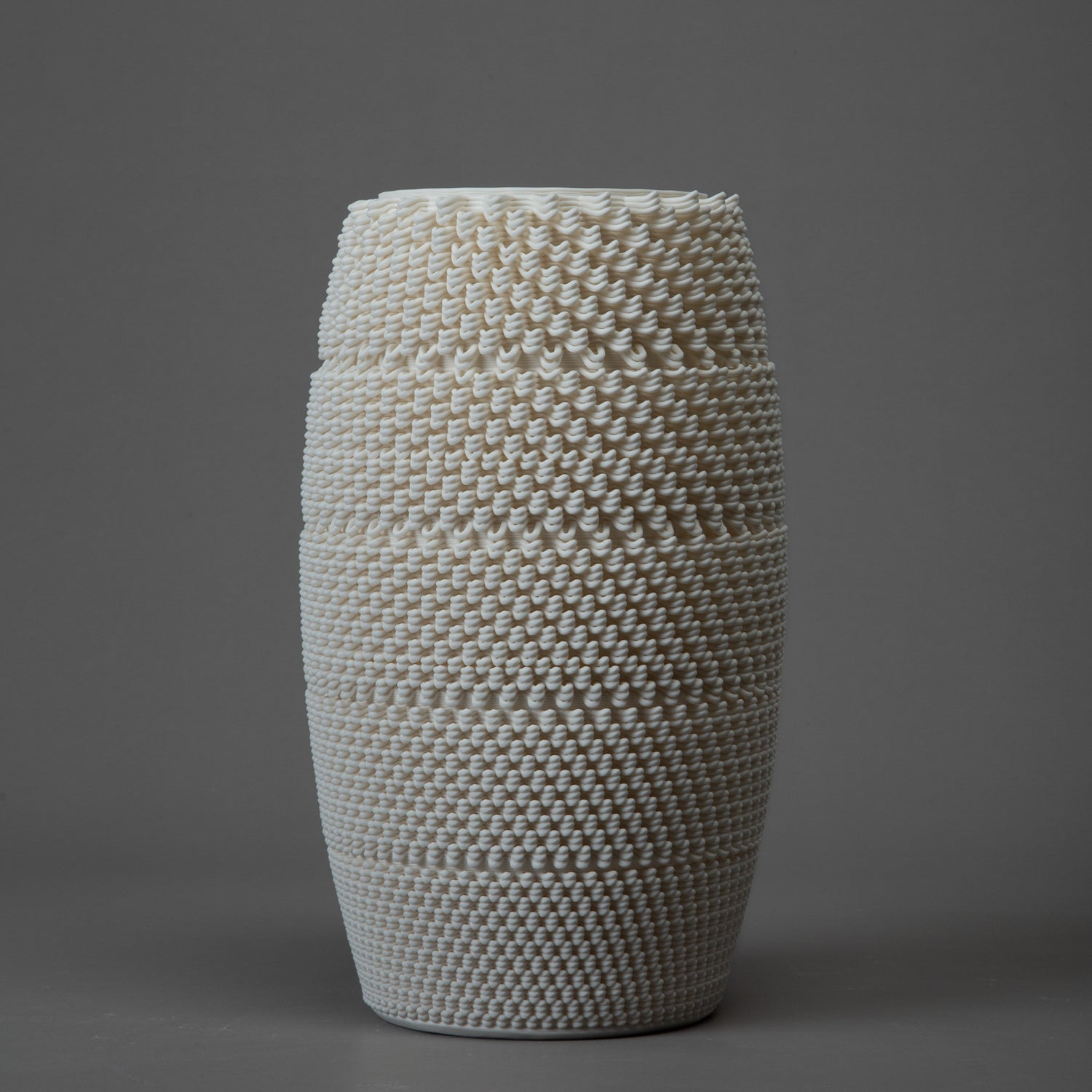 white porcelain dash sculpture – algorithmic ceramic design