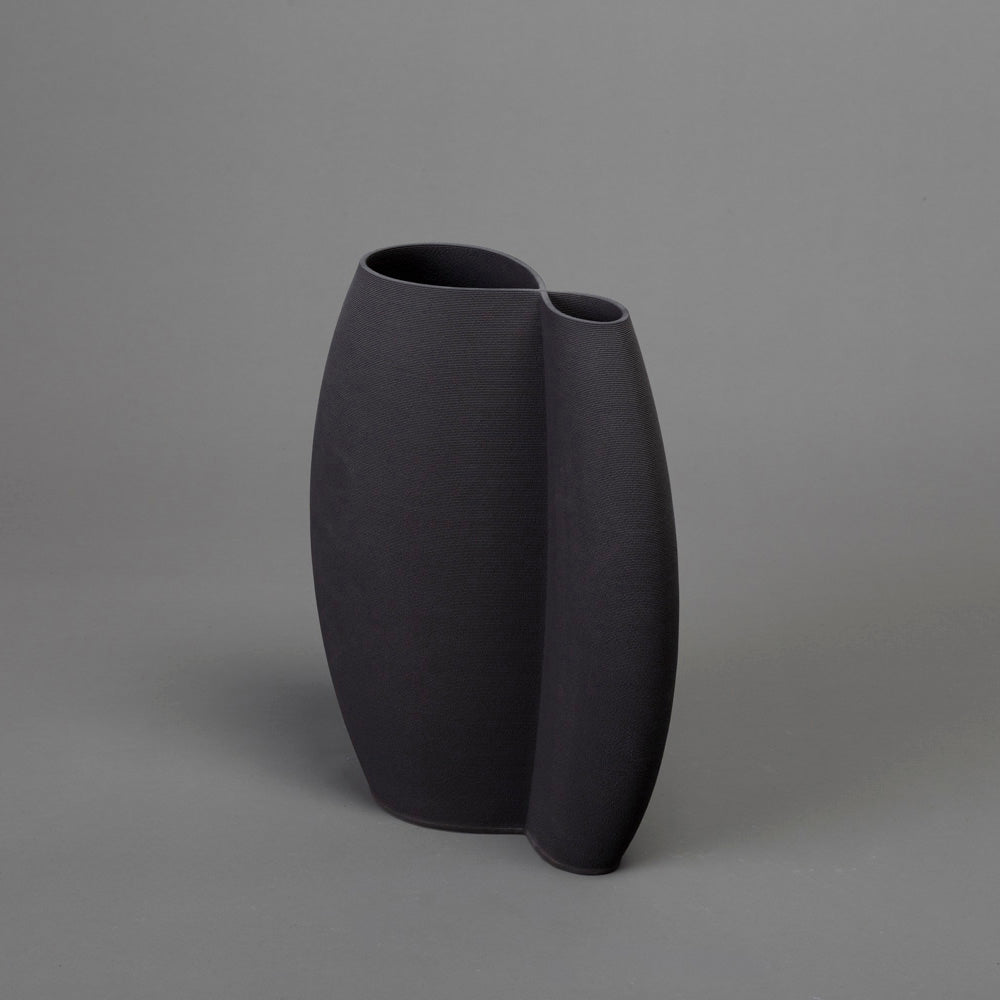 Intersect ceramic sculpture in black clay – BinaryCeramics