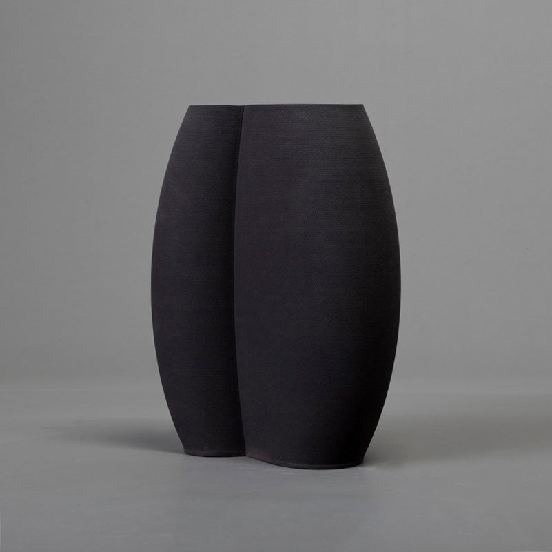 3D-printed intersect sculpture in black clay – BinaryCeramics