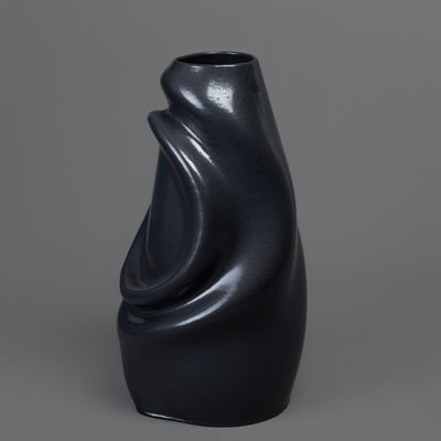 Alien form – black clay, black glaze – BinaryCeramics, Athens