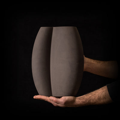 3D-printed ceramic form from the Intersect collection.